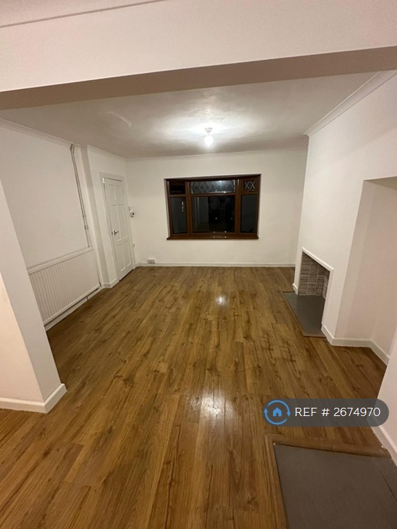 3 bedroom house in Hillrise, Abersychan, Pontypool, NP4 (3 bed) (#2674970)