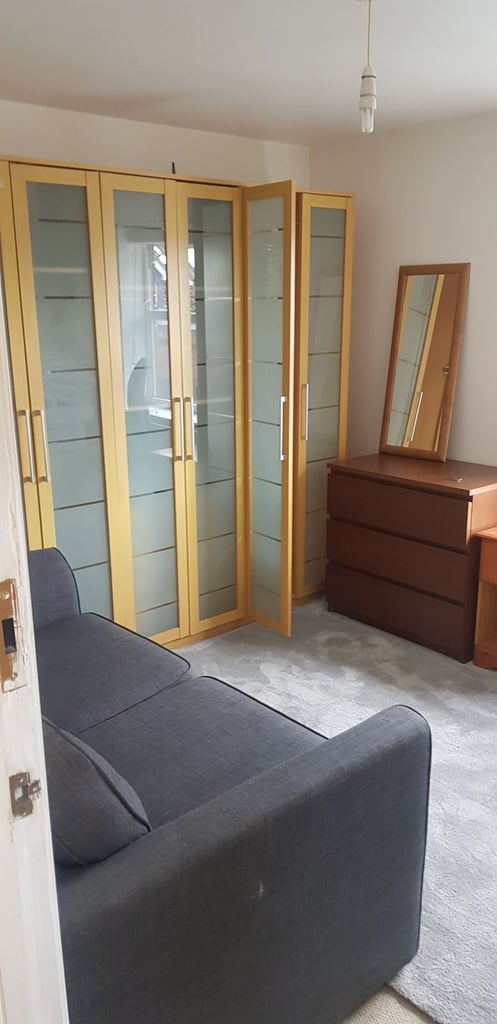 Room to let