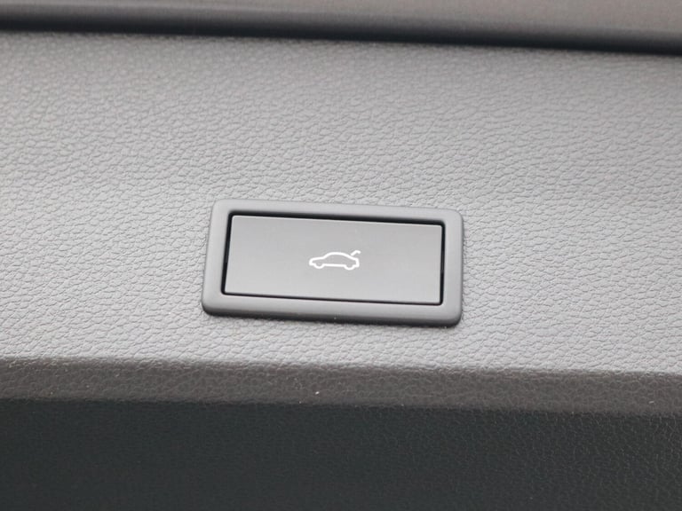  SEAT Ateca 1.5 TSI EVO FR Black Edition SUV 5dr Petrol Manual Euro 6 (s/s) (150 ps) Petrol Manual