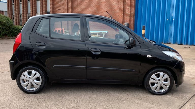 HYUNDAI i10 ACTIVE 5 DOOR HATCHBACK MANUAL ULEZ £20 ROAD TAX