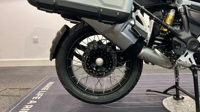 2022 BMW R1250 BMW R1250 GS TE DUEL Petrol Manual