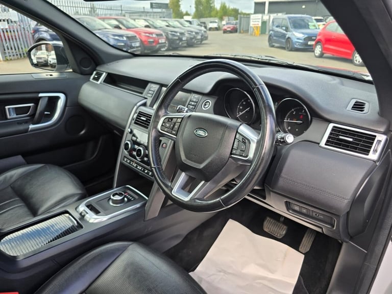 2018 Land Rover Discovery Sport 2.0 TD4 Landmark SUV 5dr Diesel Auto 4WD Euro 6 (s/s) (180 ps) ES...