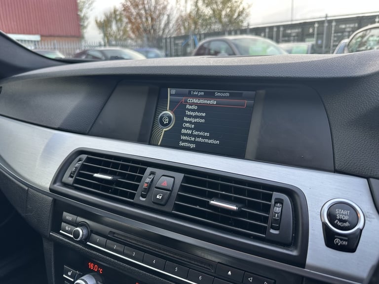 BMW 5 SERIES 2.0 520d M Sport Saloon 2011