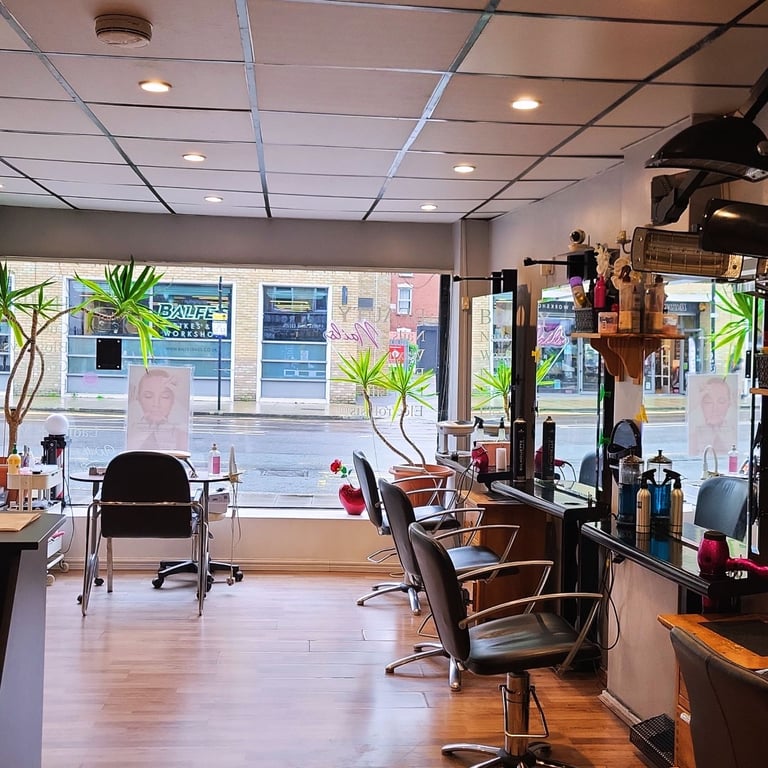 Hair/ Beauty/Tattoo rent space