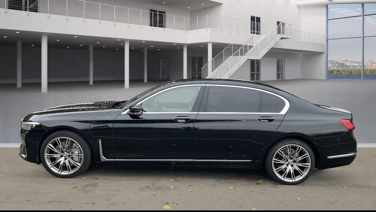 2021 BMW 7 Series 3.0 745Le 12kWh Saloon 4dr Petrol Plug-in Hybrid Auto xDrive