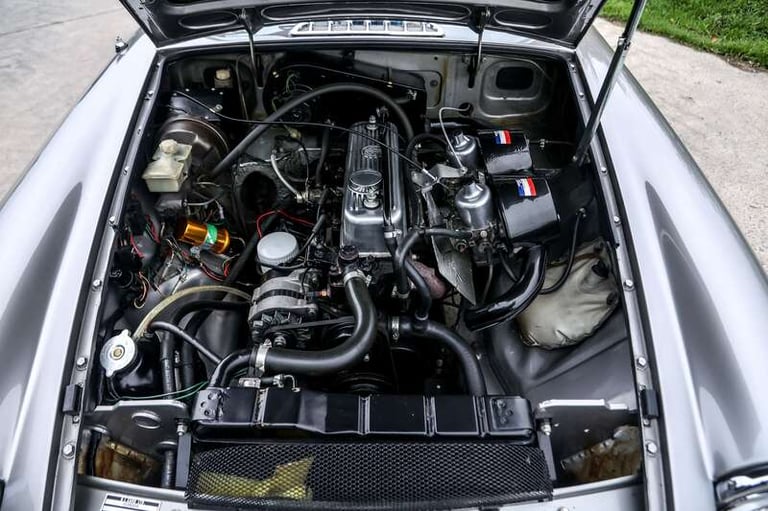 1981 MG MGB GT MGB GT LE PETROL Manual