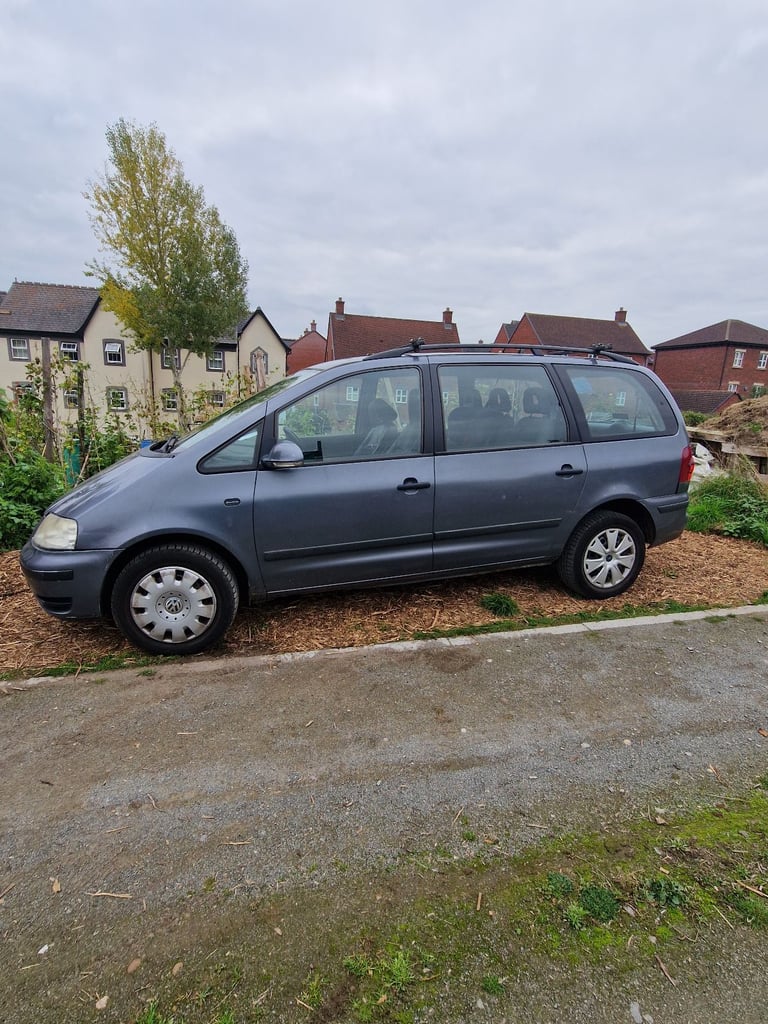 2009 Volkswagen Sharan 1.9L MPV Diesel Auto