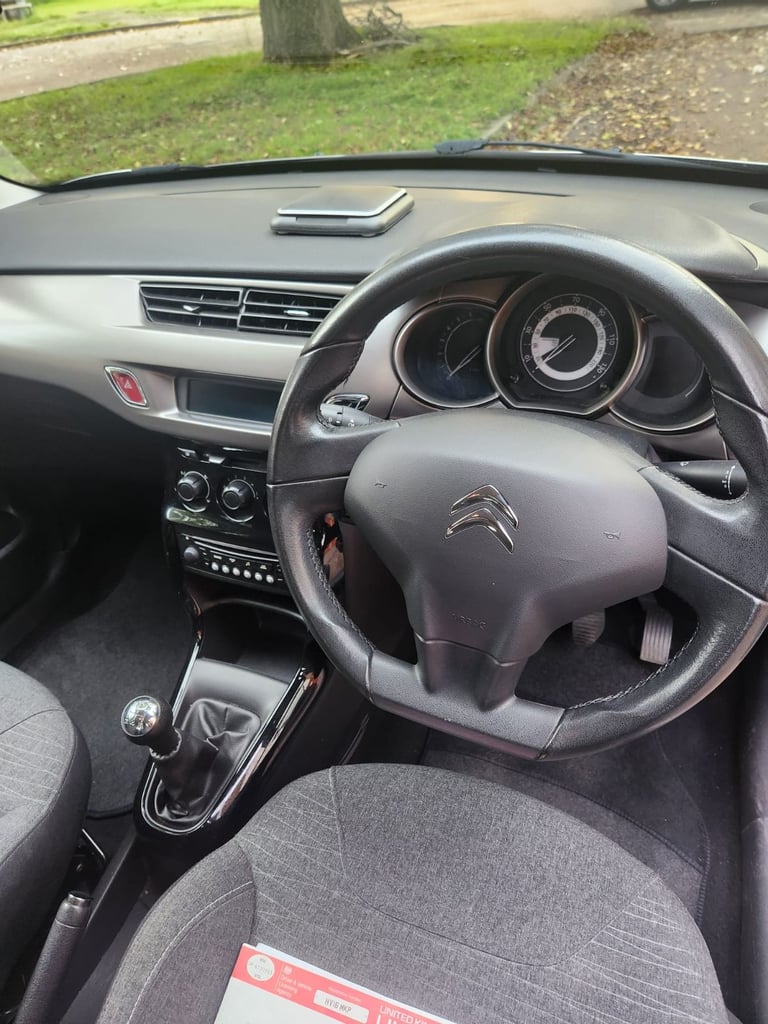 Citroen, C3, Hatchback, 2016, Manual, 1199 (cc), 5 doors