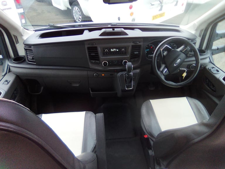 Ford ROLLER TEAM ZEFIRO 696 AU Motorhome Campervan