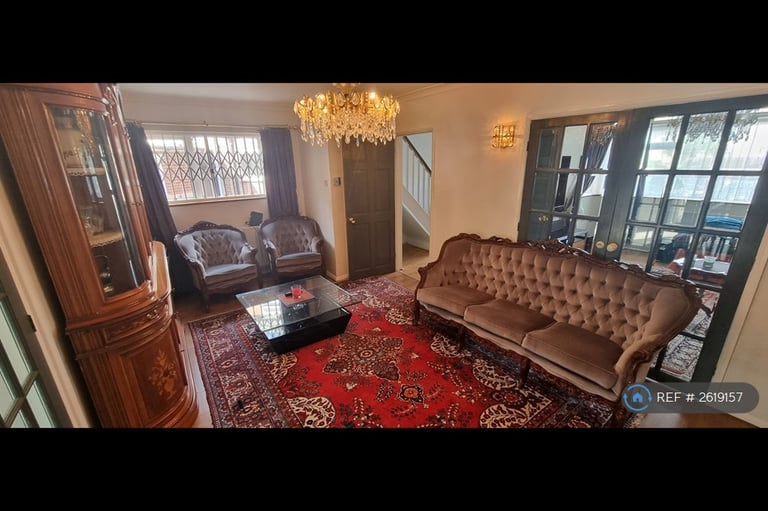 1 bedroom in Frogmore Gardens, Hayes, UB4 (#2619157)