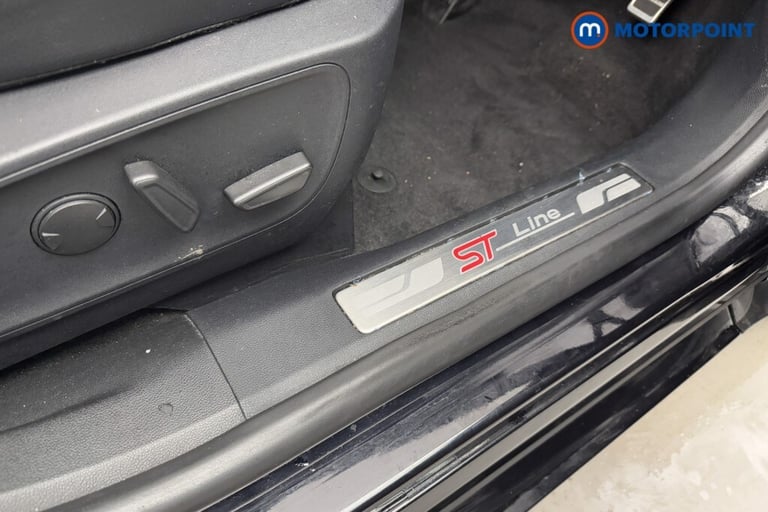 2022 Ford Kuga 2.5 PHEV ST-Line X Edition 5dr CVT SUV Hybrid Automatic