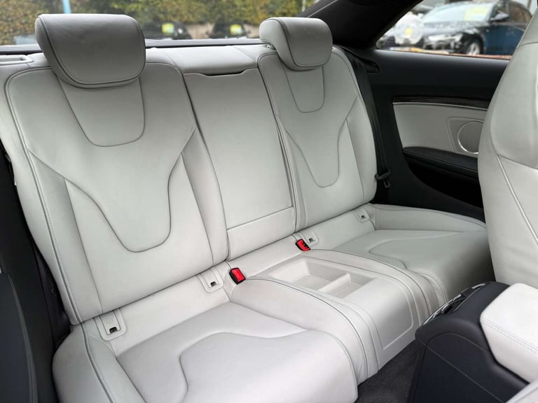 2014 Audi A5 4.2 RS 5 FSI Quattro Auto 4WD 2dr Coupe Petrol Automatic