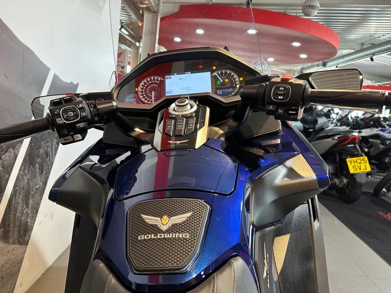 Honda GL1800 Goldwing 2020 with 27,043 miles 