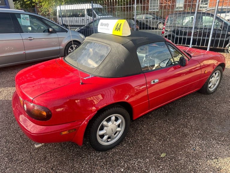1990 Mazda MX-5 1.6L 2d  114 BHP Convertible Petrol Manual