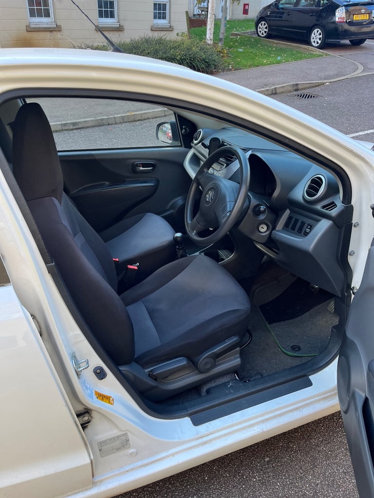 Suzuki, ALTO, Hatchback, 2014, Manual, 996 (cc), 5 doors