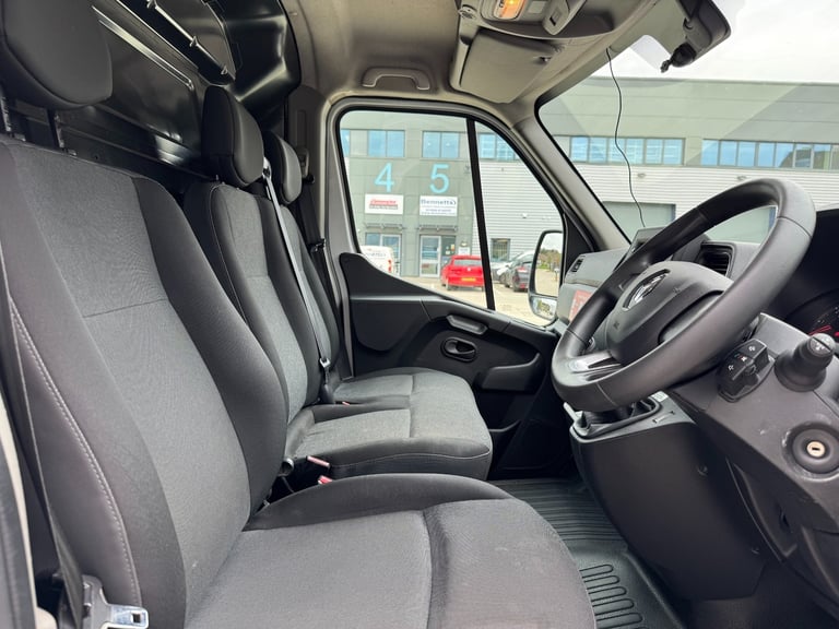 RENAULT MASTER 2.3 DCI BUSINESS 2020 (70) LWB PANEL VAN + 1 OWNER + 62000 MILES 