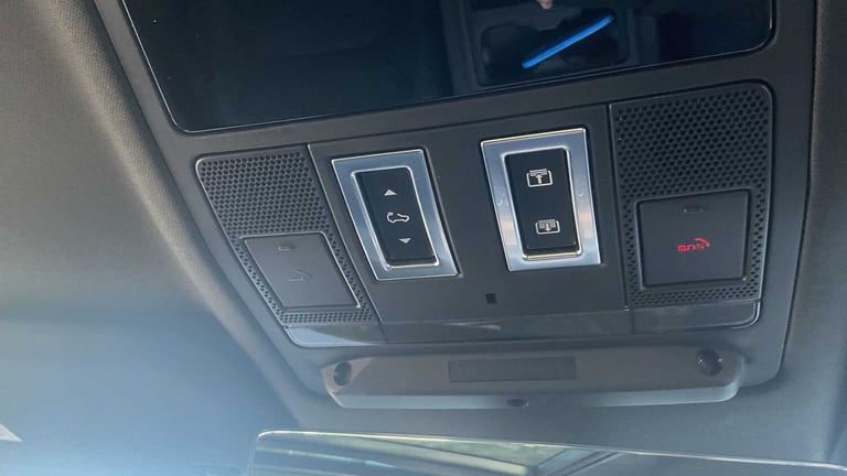 2023 Land Rover Defender 5.0 P525 V8 Carpathian Edition 110 5dr Auto SUV Petrol Automatic