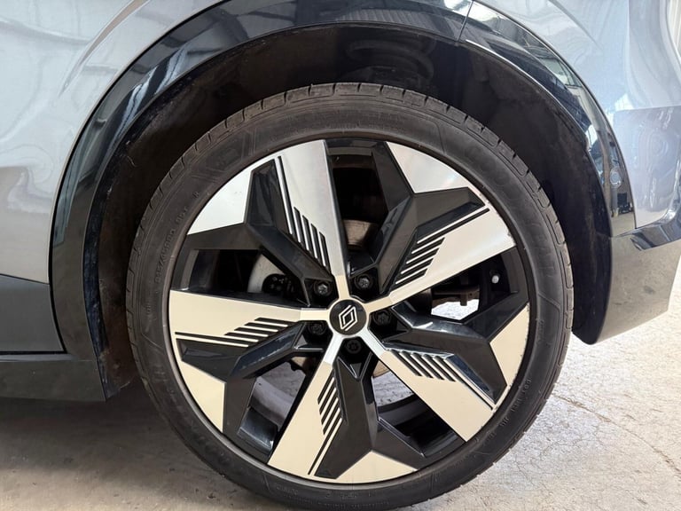 2024 Renault Megane E Tech 60kWh techno+ Auto 5dr (optimum charge) HATCHBACK Electric Automatic