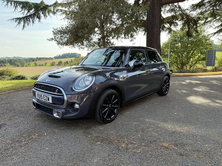 Mini, HATCHBACK, Hatchback, 2015, Manual, 1998 (cc), 5 doors. ULEZ compliant. Low mileage 