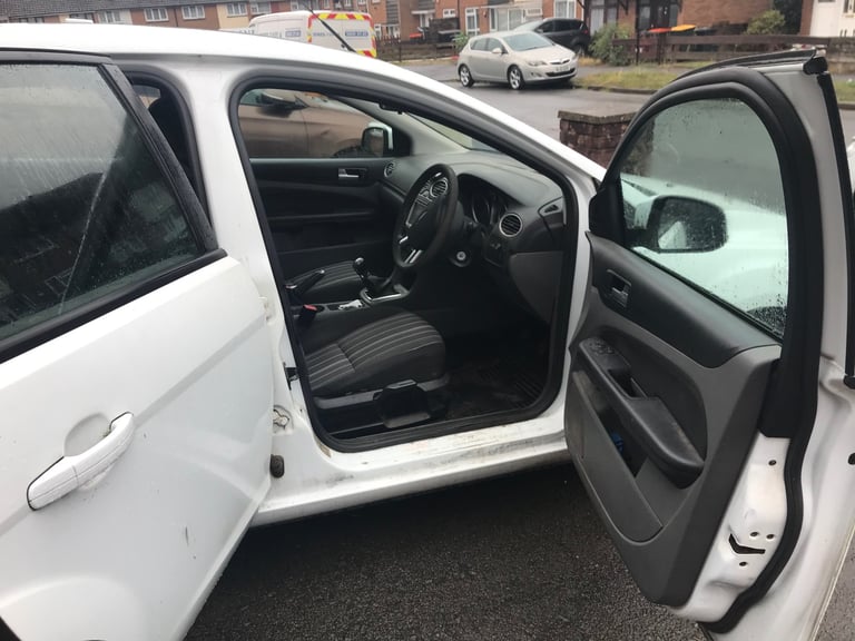 Ford, FOCUS, Estate, 2011, Manual, 1753 (cc),5 doors - Image 2