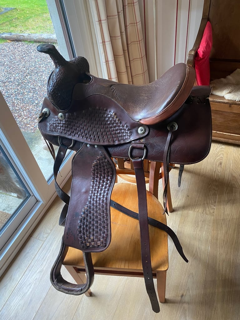 Western saddle