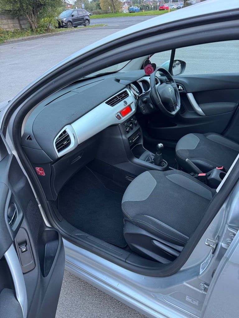 Citroen, C3, Hatchback, 2012, Manual, 1360 (cc), 5 doors