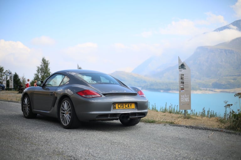 987.2 Porsche CAYMAN S, 2010, Manual, 3.4L
