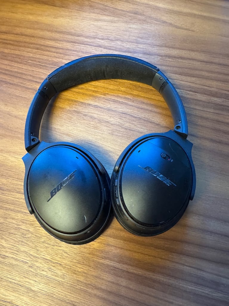 Bose QuietComfort 35 Series 2 QC35ii Wireless Noise-Cancelling Headphones