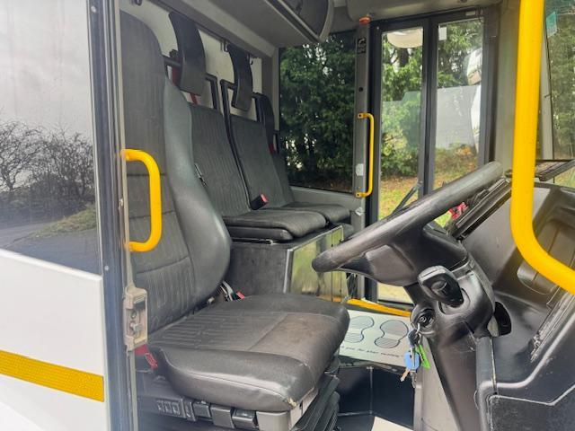 2019 69 Mercedes Econic 3235 E6 8x4 rear steer steel tipper epsilon crane & grab