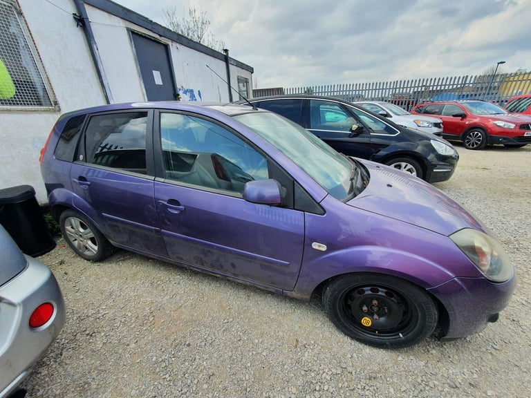 2008 Ford Fiesta 1.4 Ghia 5dr HATCHBACK Petrol Manual - Image 5