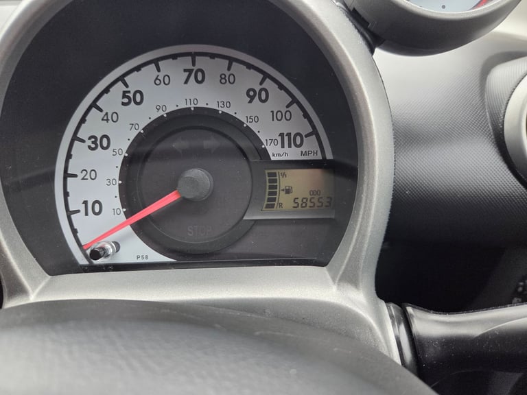 Toyota, AYGO, Hatchback, 2013, Manual, 998 (cc), 5 doors