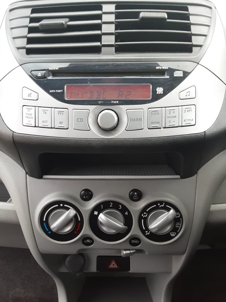 NISSAN PIXO, £20 ROAD TAX, PETROL, ULEZ COMPLIANT, LOTS OF SERVICE HISTORY!