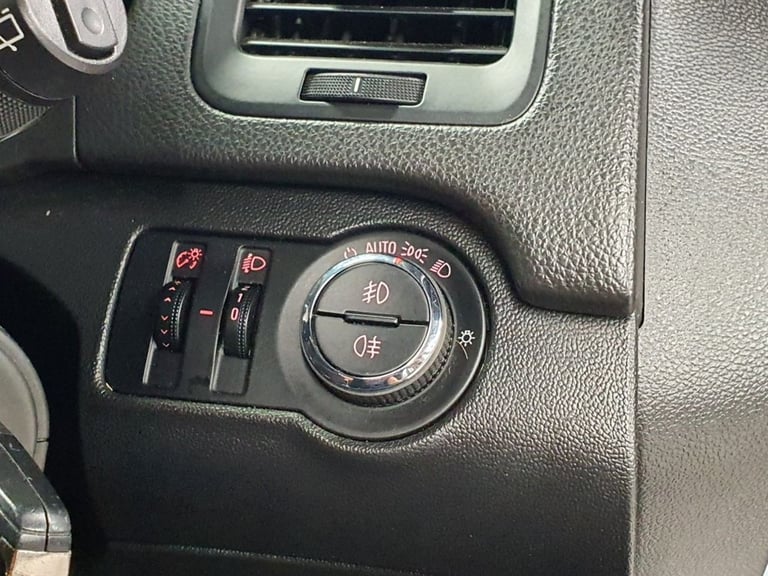 2013 Vauxhall Insignia 2.0 CDTi SRi Vx-line Nav [160] 5dr HATCHBACK DIESEL Manual