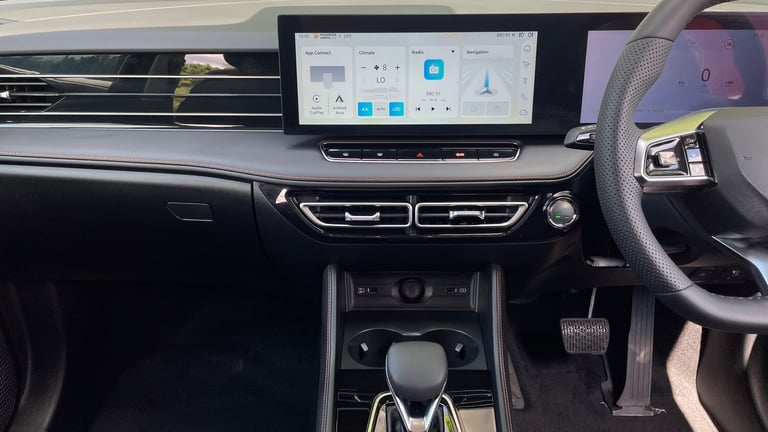 2024 MG HS Plug-in Hybrid 1.5 T-gdi Phev SE Auto Petrol