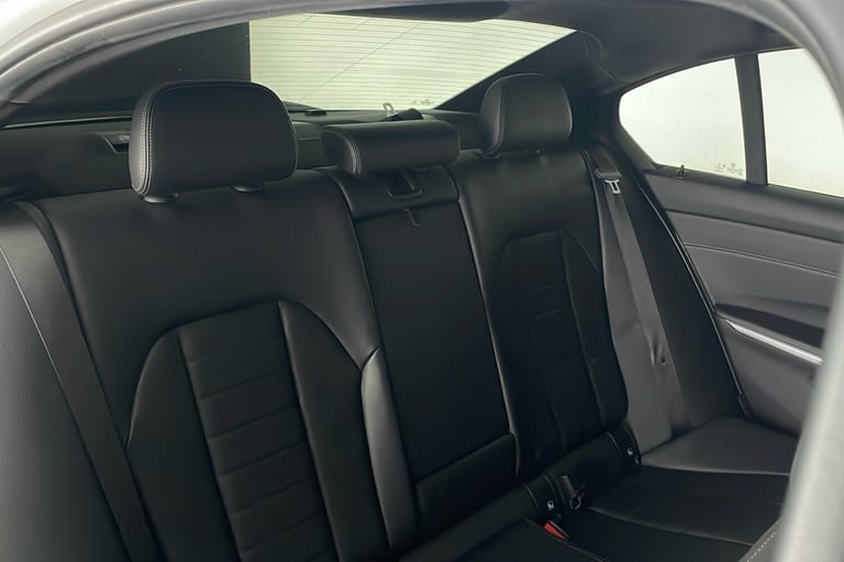  BMW 3 Series Saloon 2.0 320i M Sport Saloon 4dr Petrol Auto Euro 6 s/s 184 Ps