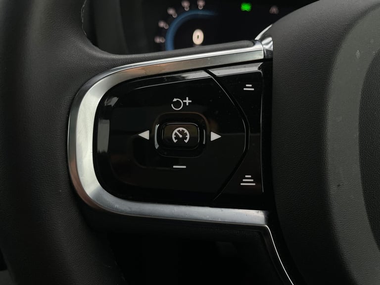 2021 Volvo XC60 2.0 T6 Recharge PHEV R DESIGN 5dr AWD Auto ESTATE PETROL/ELECTRIC Automatic