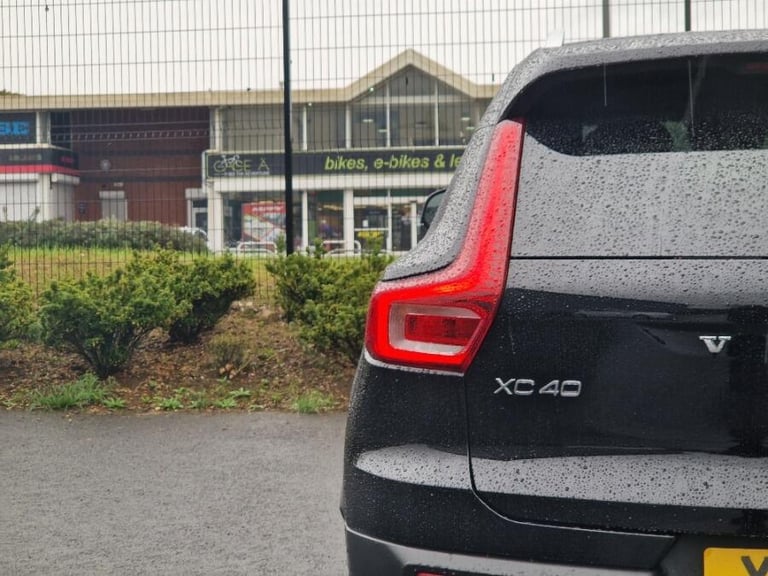 2022 Volvo XC40 2.0 B4 MHEV Inscription Pro SUV 5dr Petrol Hybrid DCT Auto AWD Euro 6 (s/s) ESTAT...