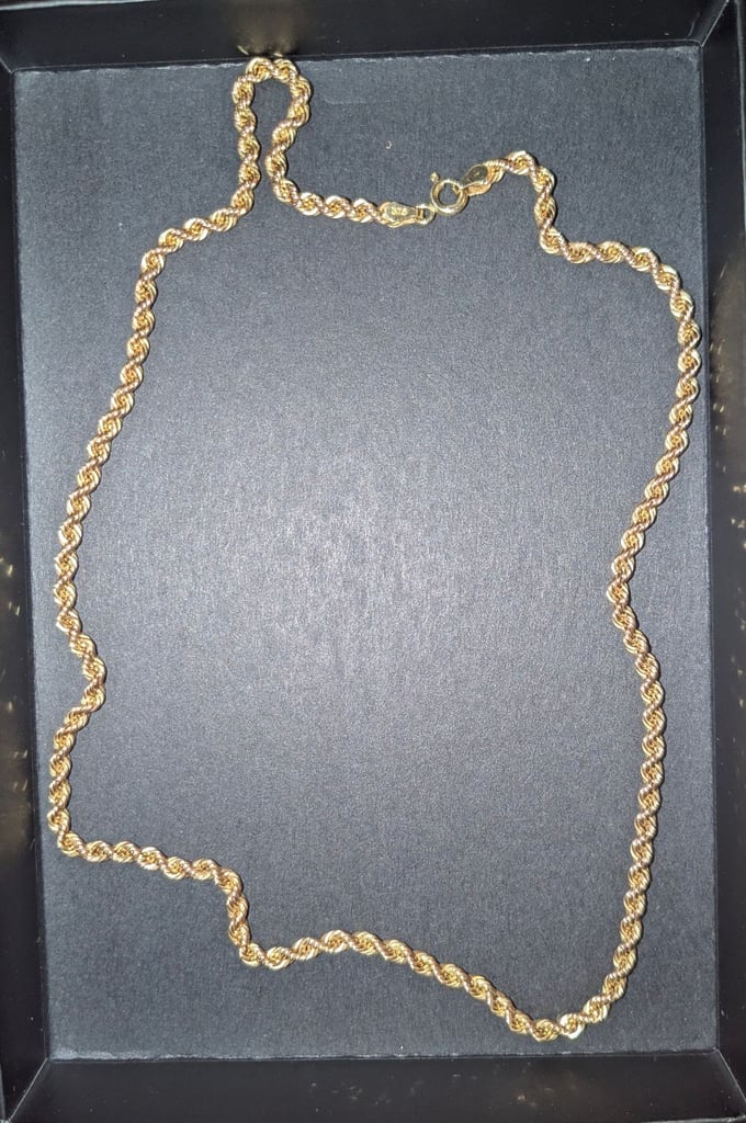 image for 9ct Yellow Gold rope chain 18inch fully Hallmarked 
