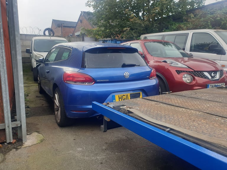 Vw scirocco 2011 1.4 tsi breaking for parts 