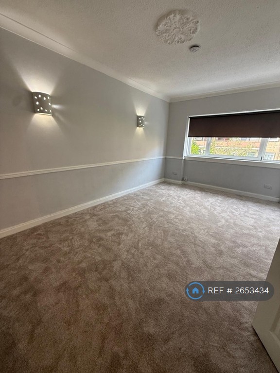 3 bedroom flat in Nethercairn Road, Glasgow, G43 (3 bed) (#2653434)