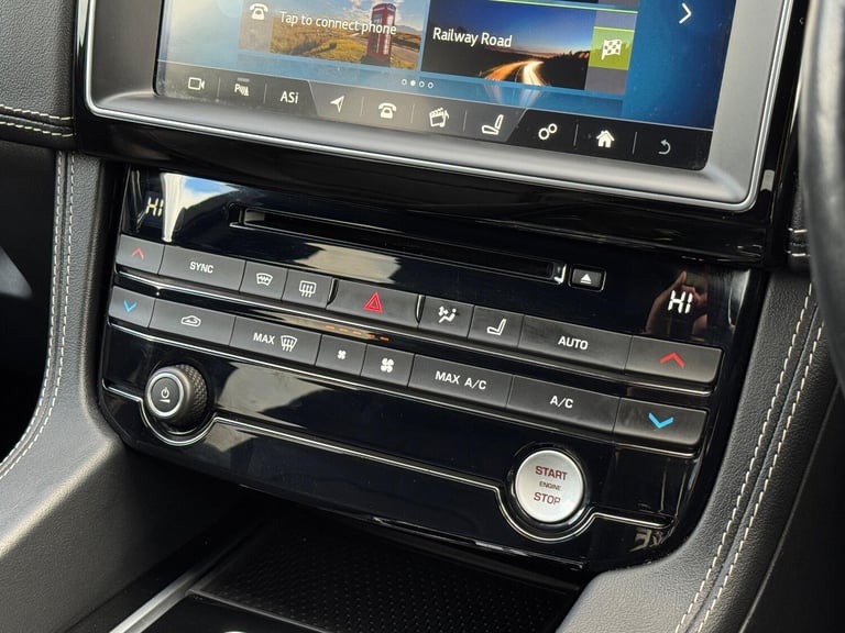 2017 Jaguar F-Pace 3.0 D300 V6 S Auto AWD Euro 6 (s/s) 5dr ESTATE Diesel Automatic