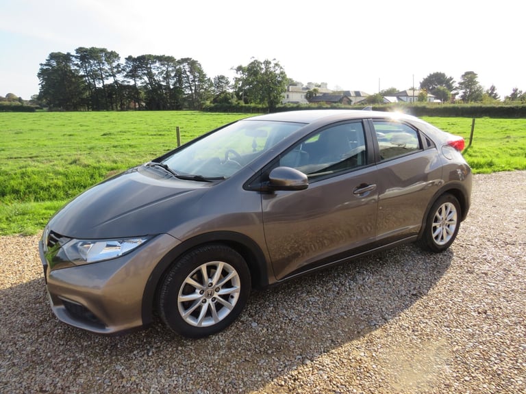 image for 2013 Honda Civic 1.8 i-VTEC EX  EXCELLENT OVERALL CONDITION HATCHBACK Petrol Manual