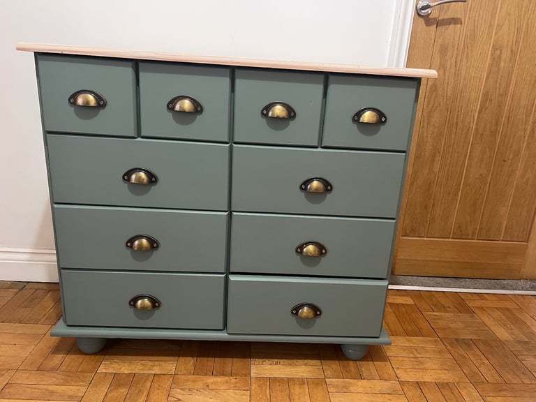 image for Chest of drawers