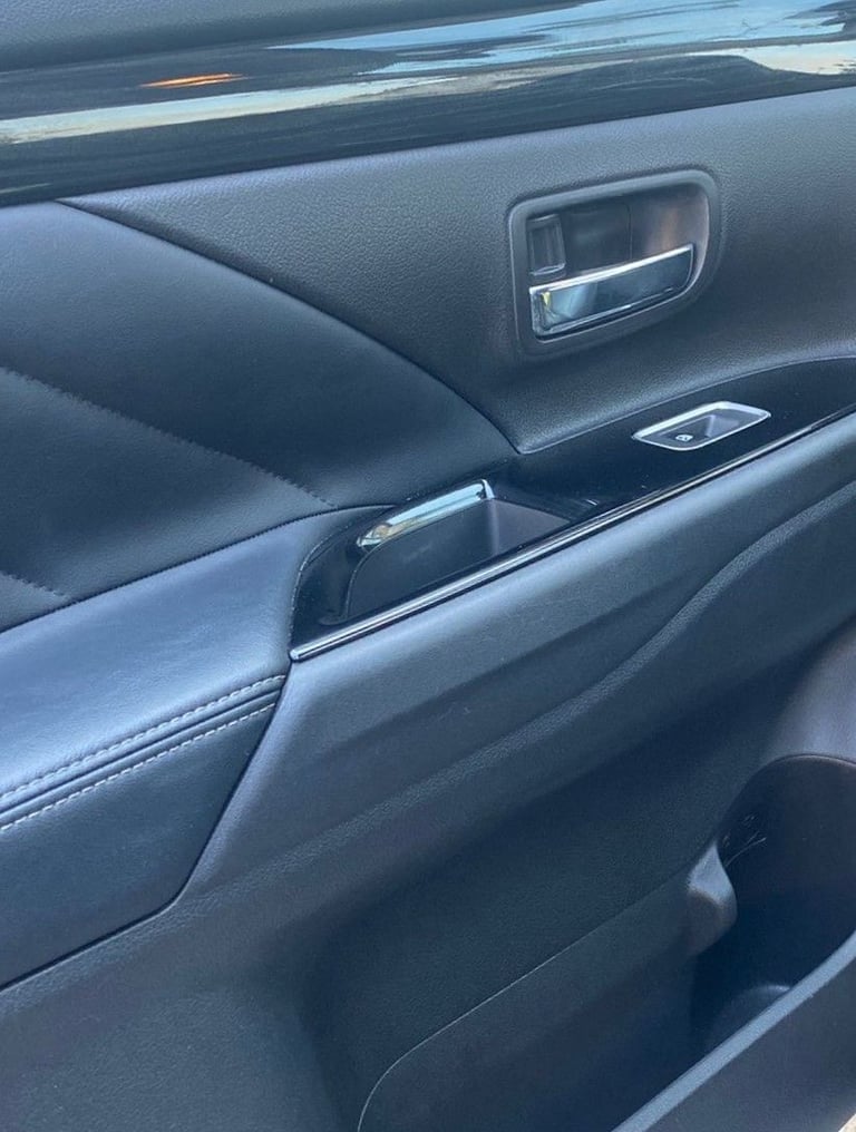 Mitsubishi, OUTLANDER, Estate, 2015, Other, 1998 (cc), 5 doors