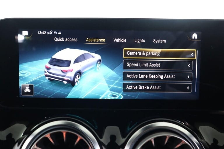 2020 Mercedes-Benz GLA 1.3 GLA200 AMG Line (Premium) 7G-DCT Euro 6 (s/s) 5dr HATCHBACK Petrol Aut...