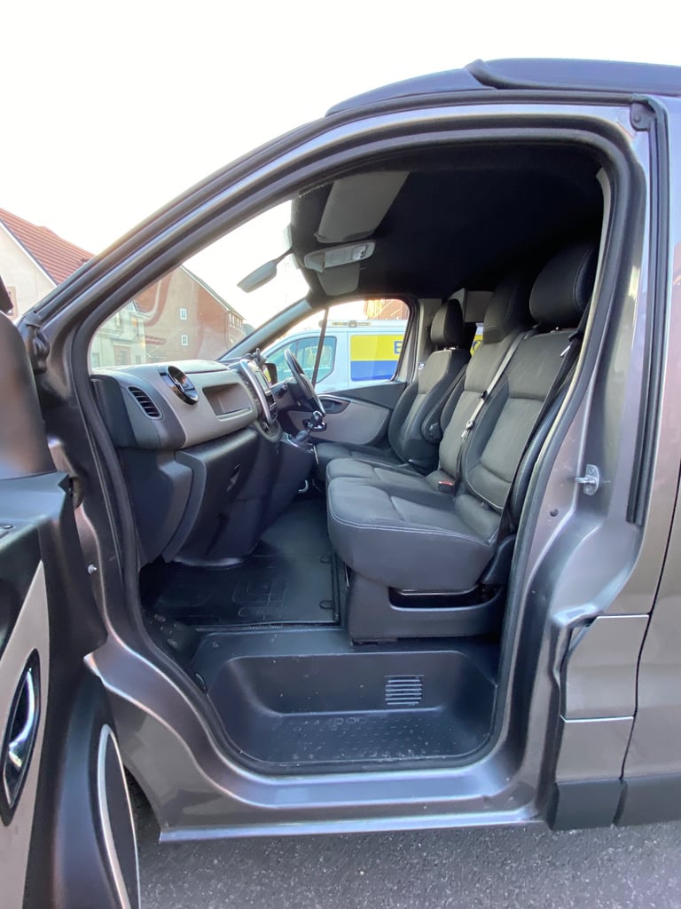 Renault, TRAFIC, Panel Van, 2018, Manual, 1598 (cc)