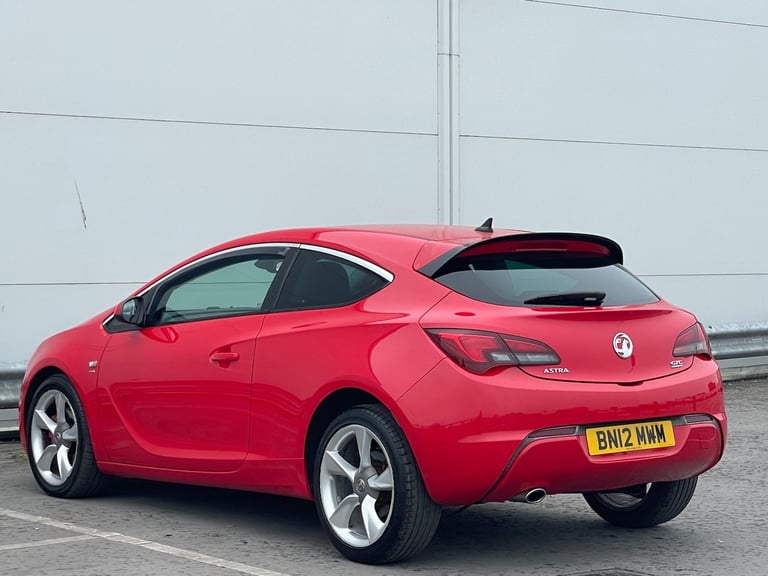 ** 2012 VAUXHALL ASTRA GTC 2.0 CDTi Sri + 11 SERVICES + HPI CLEAR ** 