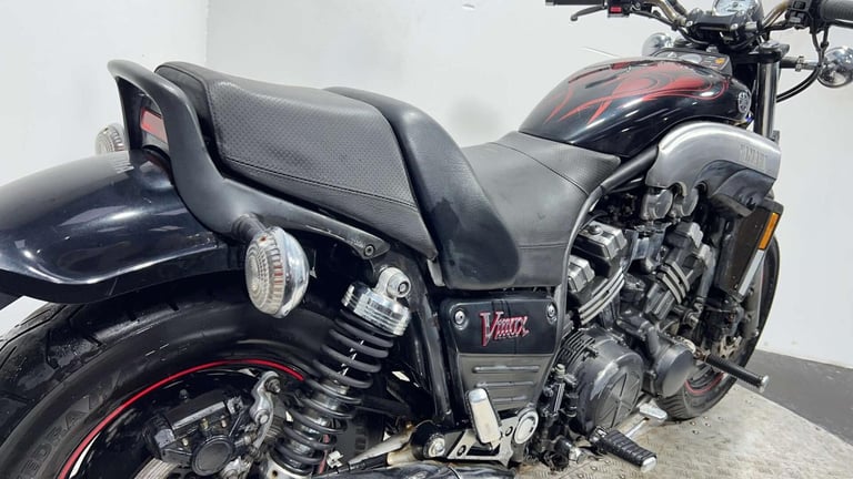 Yamaha Vmax [Phone number removed]K RUNNING PROJECT BIKE SPARES OR REPAIR CLASSIC CRUISER