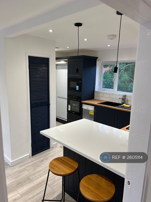 1 bedroom in Lower Cippenham Lane, Slough, SL1 (#2605114)