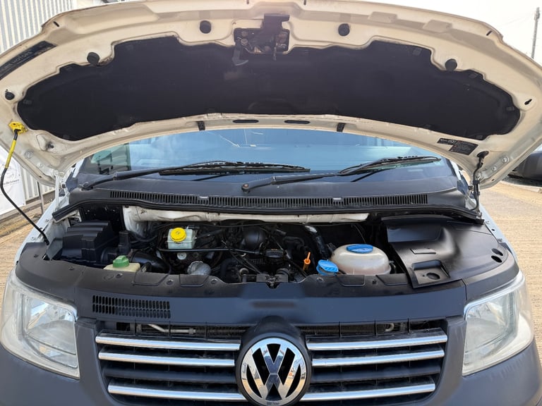 VW Transporter T5 T30 130 2.5TDi Camper Van 2 Berth